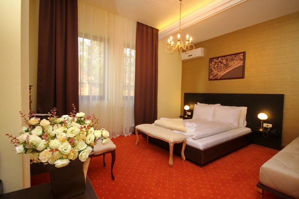 Vila Palic Ξενοδοχείο Εξωτερικό φωτογραφία